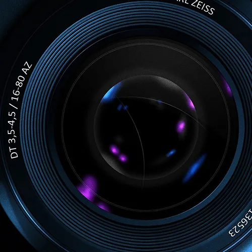 Professional camera lens for proposal photoshoots in Santorini