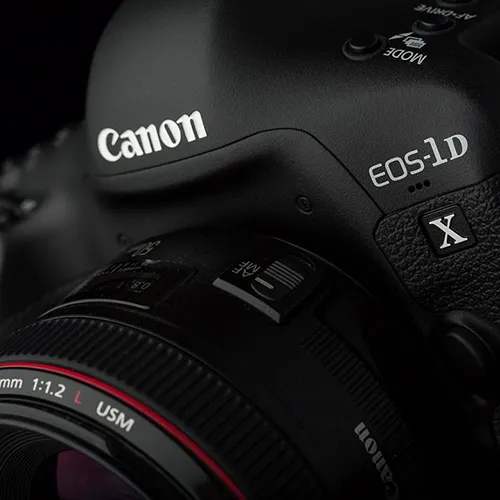 Canon 1D camera used by our Santorini proposal photographer
