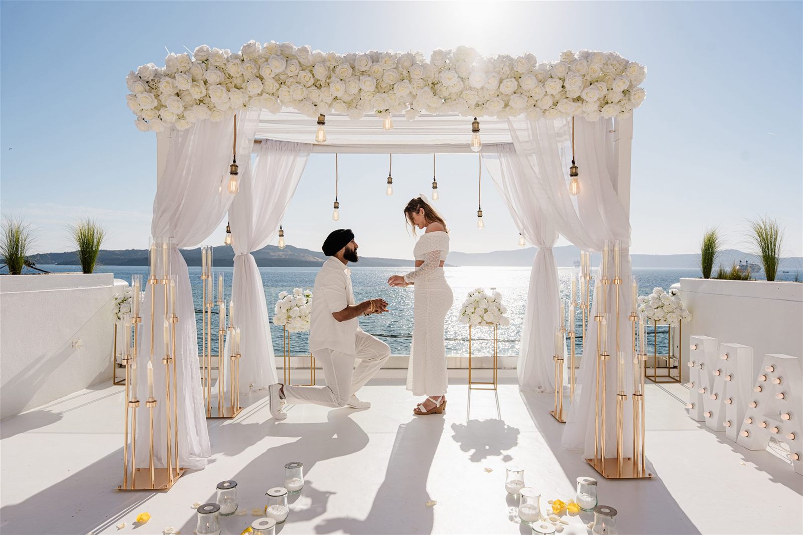 Santorini white elegance proposal arch